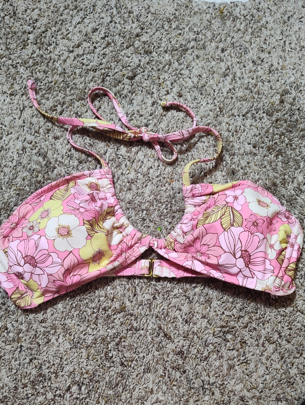 5/$25 SALE Xhilaration Size Large Pink Bikini Top with Floral Trim